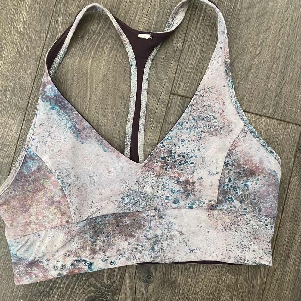 Lululemon bra